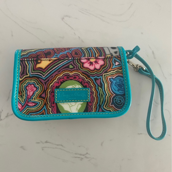 Dooney & Bourke x Disney Parks Pebbled Leather Princess Wristlet – Like New - Picture 5 of 13